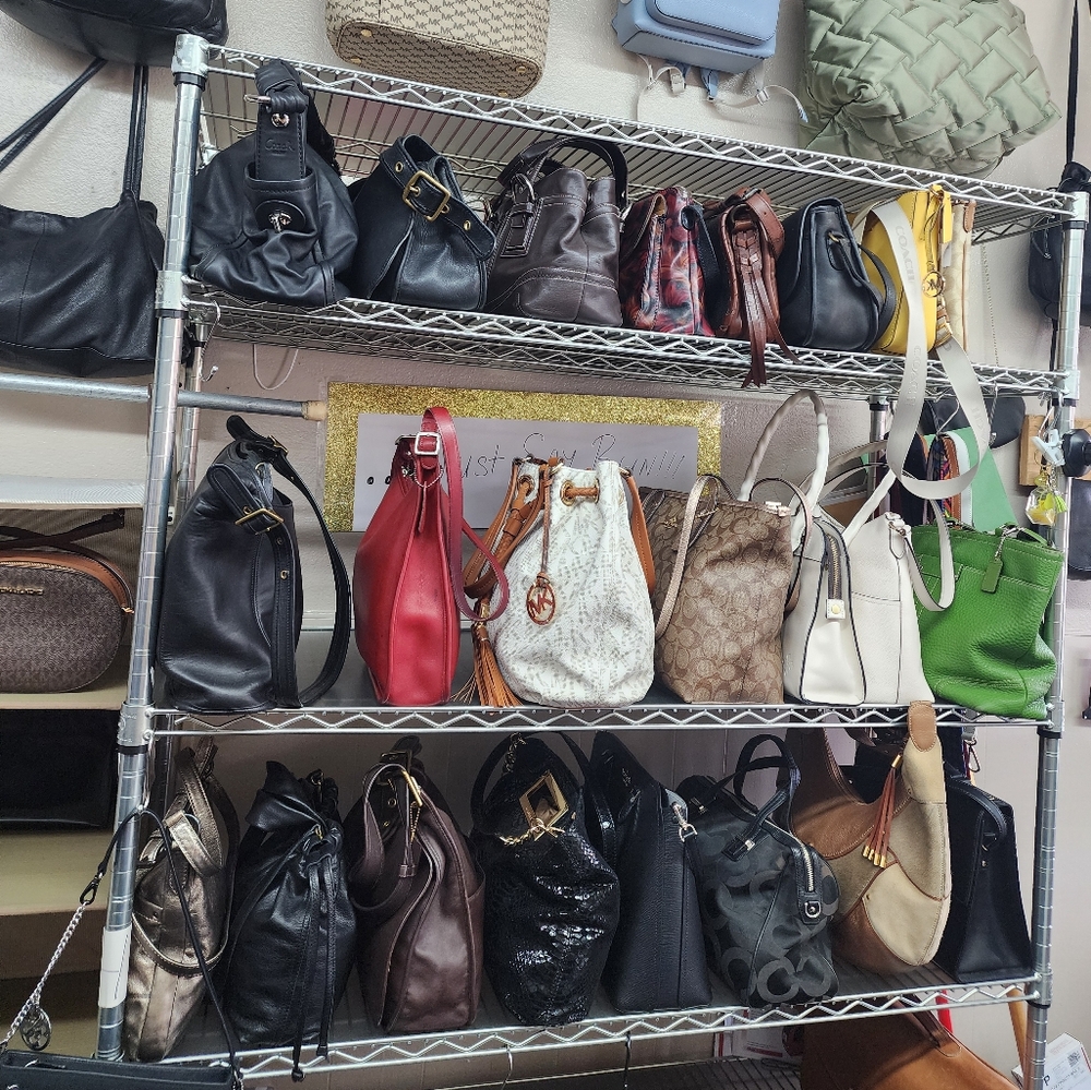 ♡Purse Show♡ - Picture 7 of 16
